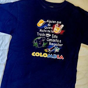 Colombia Boys Size 8 Sombrero Tee Shirt Girls "Alguien que me quiere mucho"